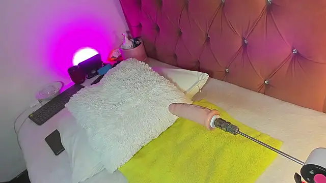 kyliestteel online show from 03/22/26, 04:30