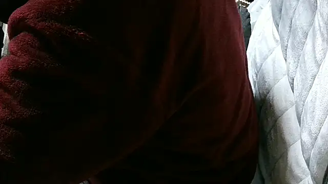 cinnabar red online show from 04/08/26, 03:13