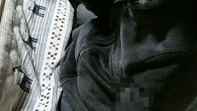 cinnabar red online show from 04/09/26, 01:39