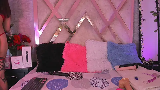 sarawiliamx online show from 04/02/26, 04:19