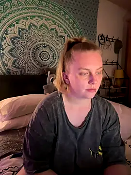 Snapshot of Vixen_Mistress_Ali chatting on 11/24/25, 08:31 Vixen Mistress Ali online show from 11/24/25, 08:31