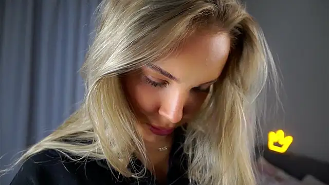 AftonConnett online show from 10/21/25, 01:05