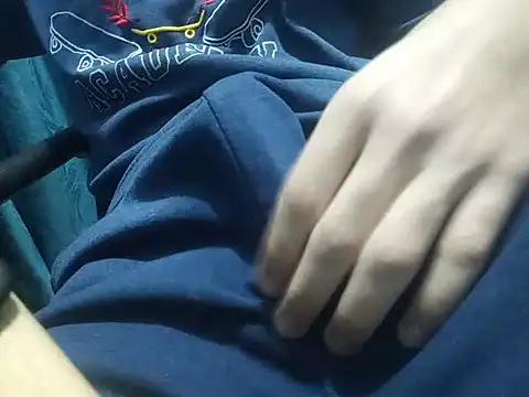 SALLY OMAR  online show from 04/12/26, 09:07