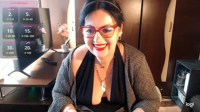exymilf  online show from 10/13/25, 11:01
