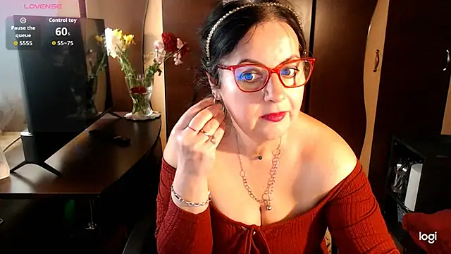 exymilf  online show from 11/17/25, 12:09