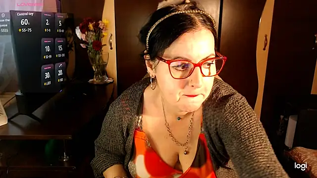 exymilf  online show from 11/18/25, 11:35