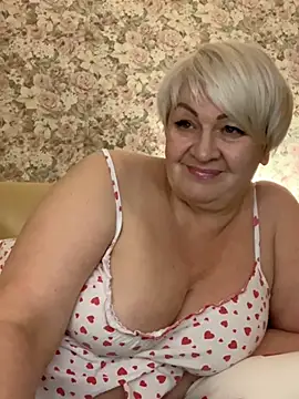 Laura Millf online show from 03/03/25, 05:09