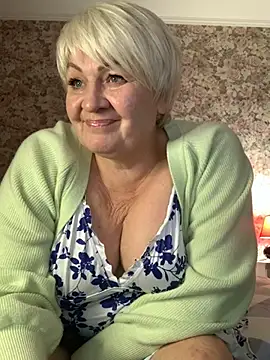 Laura Millf online show from 03/09/25, 05:39