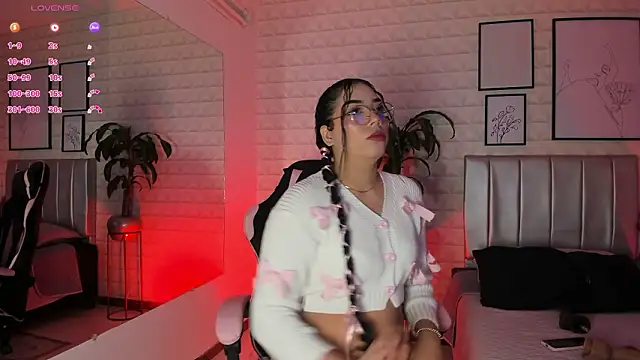 Lizzie-Evans online show from 02/14/26, 12:05