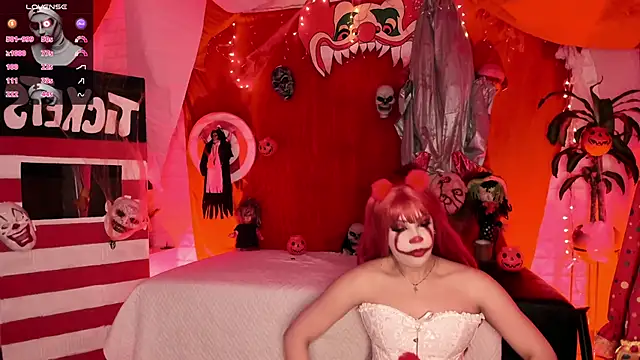 Lizzie-Evans online show from 10/31/25, 12:13