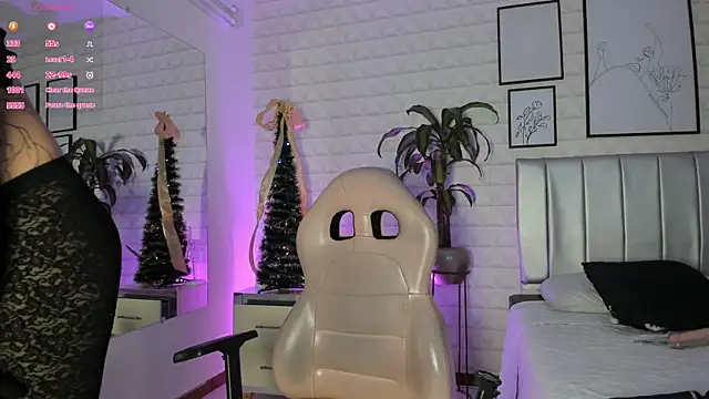 Lizzie-Evans online show from 12/17/25, 12:10