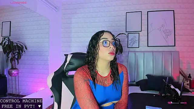 Lizzie-Evans online show from 05/28/26, 12:00