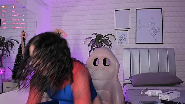 Lizzie-Evans online show from 12/20/25, 12:08