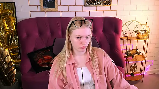 GraceGlamour online show from 03/06/26, 05:02