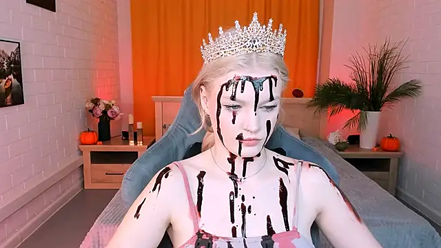 Snapshot of GraceGlamour chatting on 10/31/25, 09:06 GraceGlamour online show from 10/31/25, 09:06