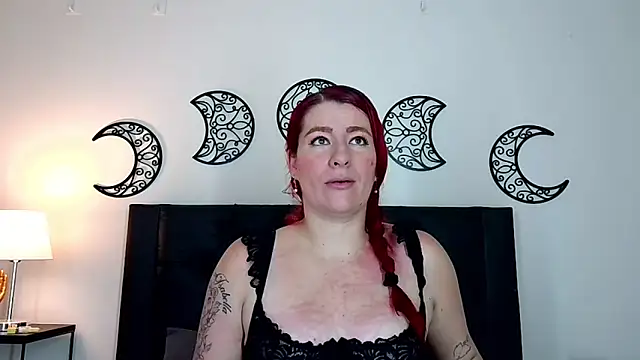 PamelaMK online show from 11/10/25, 11:26