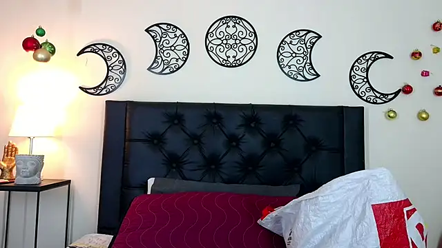 PamelaMK online show from 12/01/25, 06:20