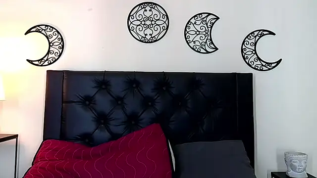 PamelaMK online show from 11/08/25, 11:25