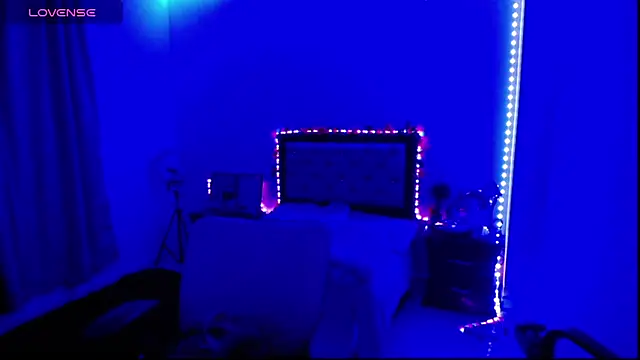 Dahlia 025 online show from 03/19/25, 02:24