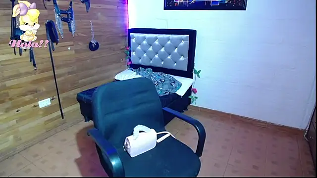 Dahlia 025 online show from 01/30/25, 02:25