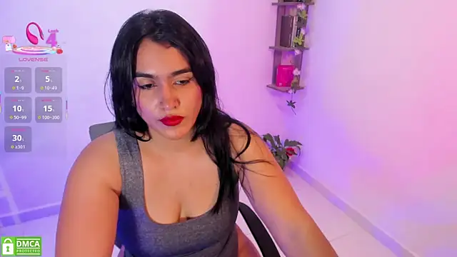 isabella aristi03 online show from 10/30/25, 03:38