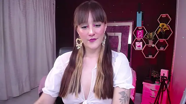 Snapshot of AnabelleGron chatting on 10/10/25, 11:16 AnabelleGron online show from 10/10/25, 11:16