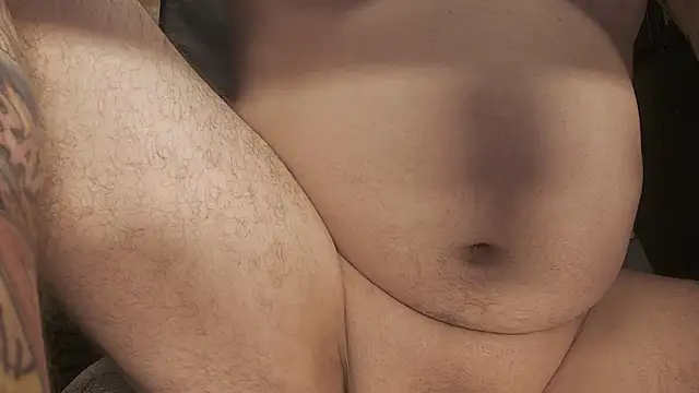 Snapshot of dani4334 chatting on 10/25/25, 10:10 dani4334 online show from 10/25/25, 10:10