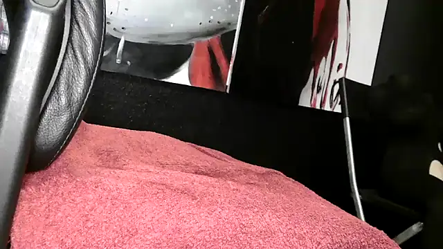 Snapshot of dani4334 chatting on 03/16/25, 05:50 dani4334 online show from 03/16/25, 05:50