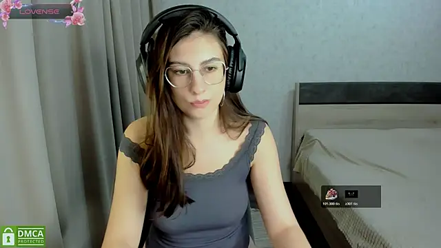 briannababy  online show from 12/18/25, 01:48