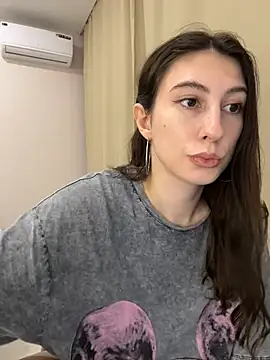 Snapshot of briannababy_ chatting on 01/11/25, 07:16 briannababy online show from 01/11/25, 07:16