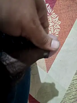 Priyanshus123 online show from 12/18/25, 07:29