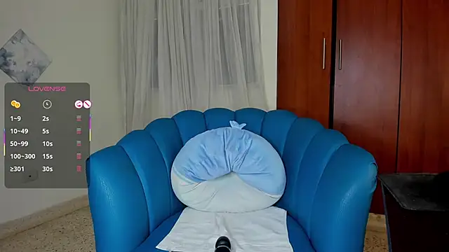 Julie Markk online show from 10/29/25, 06:40