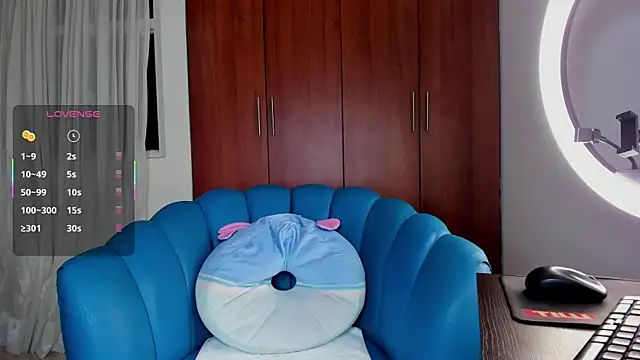 Julie Markk online show from 09/13/25, 08:20