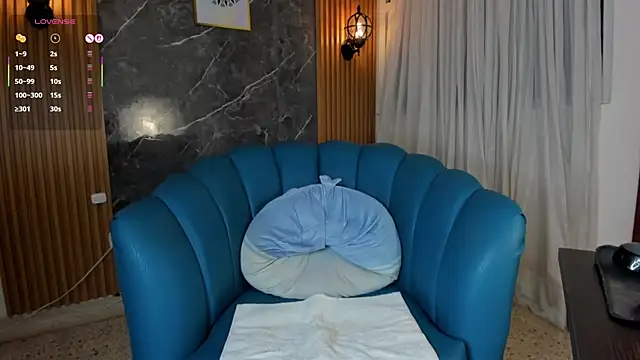 Julie Markk online show from 03/30/26, 07:26