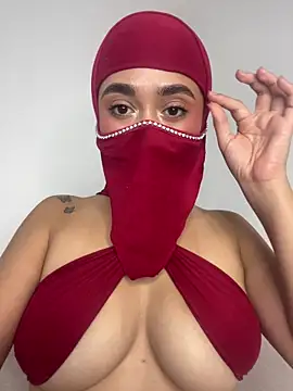 Julie Markk online show from 06/30/26, 07:47