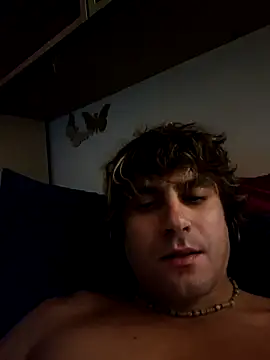 Makikoo online show from 10/10/25, 11:16