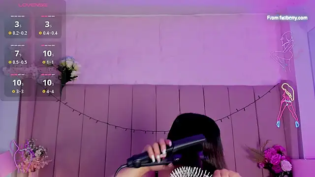 MollyBigBoobs12 online show from 12/04/25, 09:14