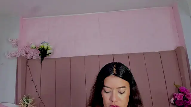 MollyBigBoobs12 online show from 12/18/25, 09:07