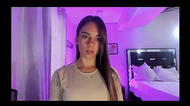 Sara lopez 28 online show from 04/15/26, 02:10