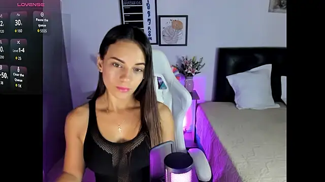 Snapshot of Sara_lopez_28 chatting on 03/03/26, 11:17 Sara lopez 28 online show from 03/03/26, 11:17