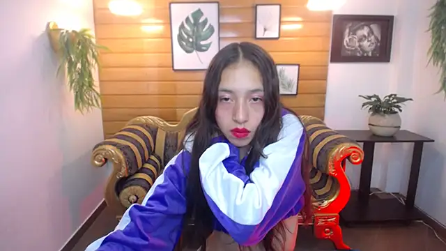 Snapshot of Valeria_roussi chatting on 02/17/25, 08:49 Valeria roussi online show from 02/17/25, 08:49