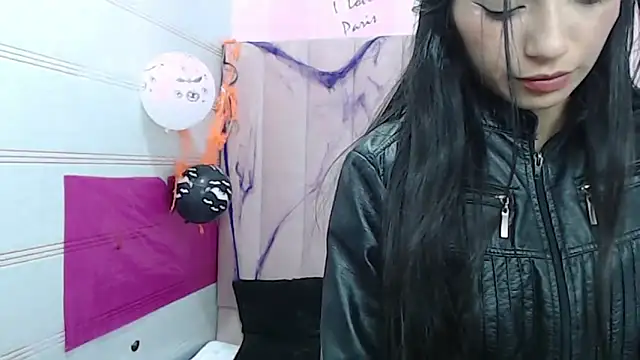 sara caplerx online show from 10/20/25, 01:55