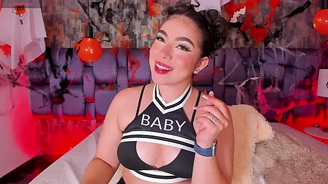 IsabellaAnngel online show from 10/29/25, 01:48