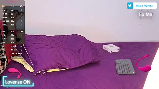 Snapshot of KALE_19 chatting on 05/24/26, 04:51 KALE 19 online show from 05/24/26, 04:51