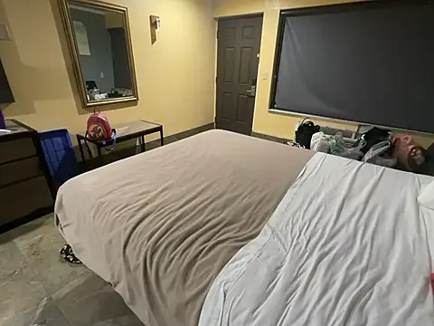 Snapshot of xburykaialivex chatting on 02/16/25, 05:15 xburykaialivex online show from 02/16/25, 05:15