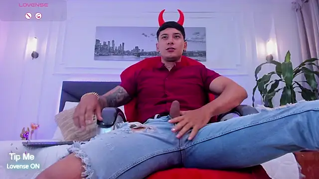 Damian23   online show from 12/21/25, 10:17