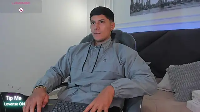 Damian23   online show from 02/10/26, 12:48