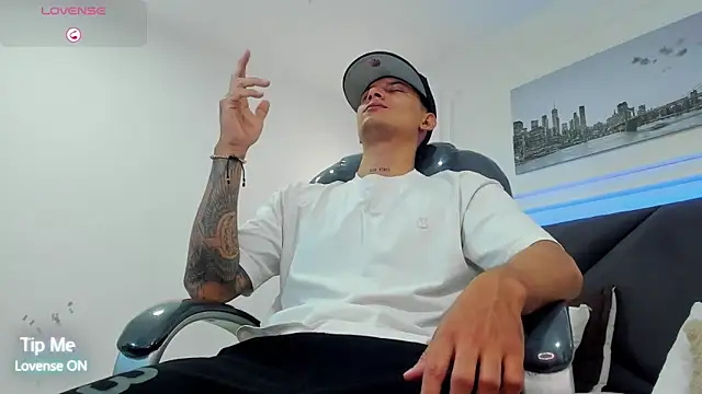 Damian23   online show from 01/07/26, 12:21