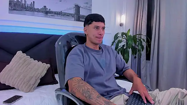 Damian23   online show from 12/19/25, 10:39