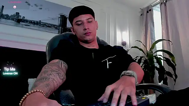 Damian23   online show from 04/09/26, 12:22